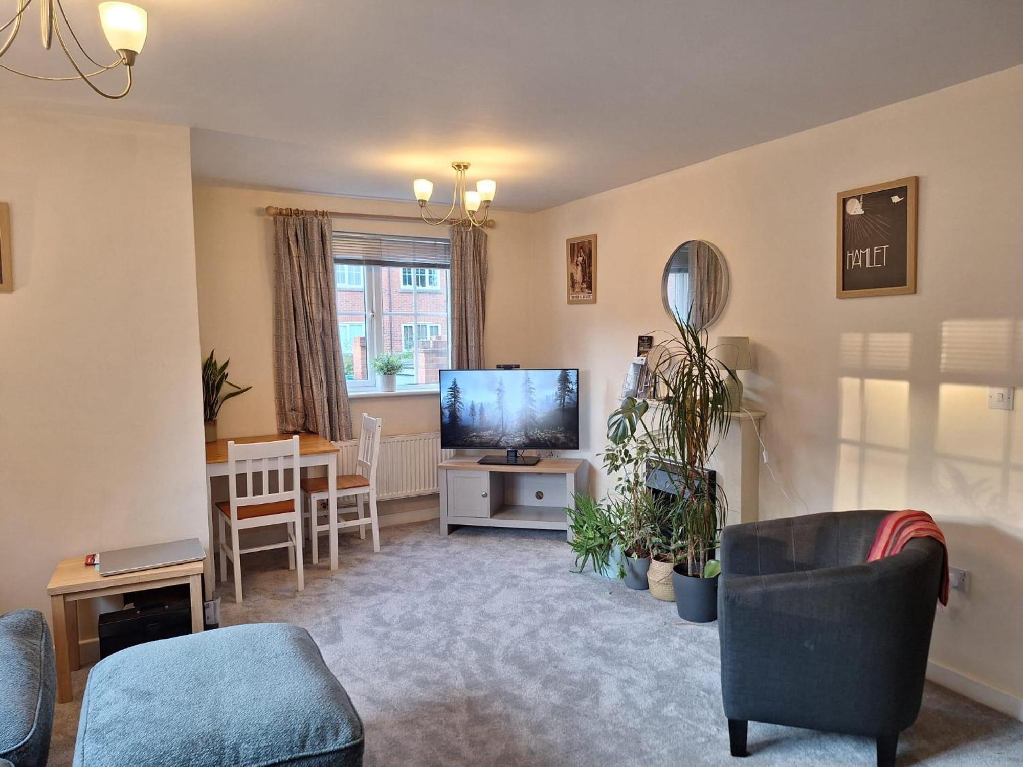 Stratford-Upon-Avon - Sleeps 4 - Pets Allowed Apartment Exterior photo